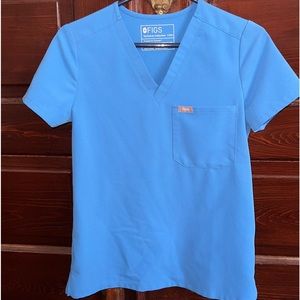 Figs Catarina one pocket scrub top capri blue